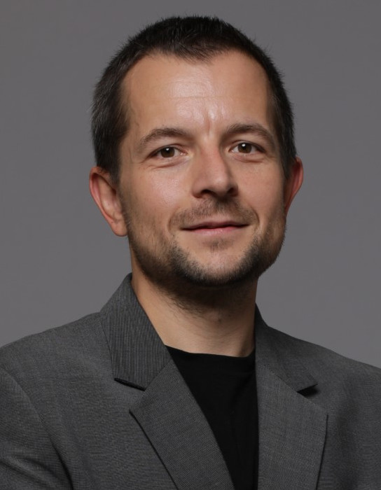Izv. prof. dr. sc. Tomislav Burić